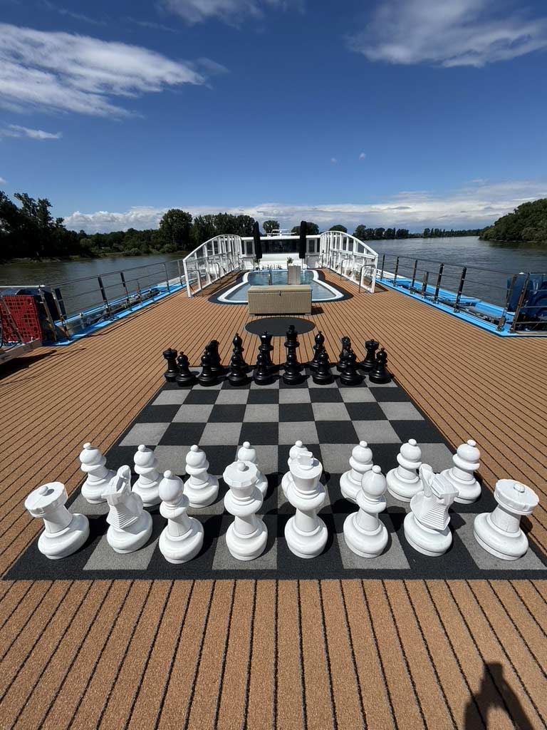 river cruise sun deck