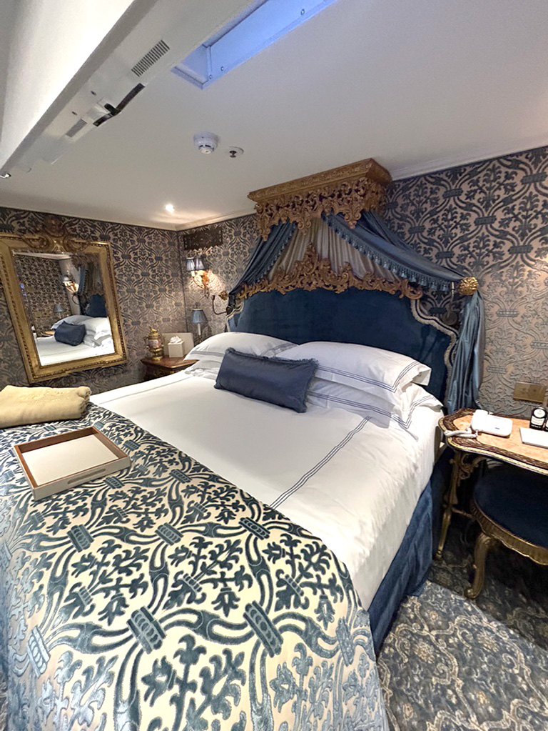 river cruise luxury suite
